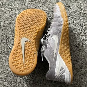 Nike Metcon 4 (Size 9)